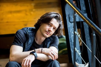 Стала известна дата выхода сериала «Шерлок в России»