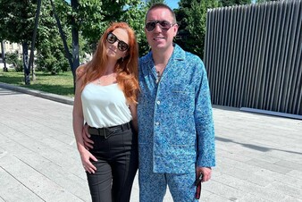 Лена Катина получила в подарок от мужа супердорогой автомобиль