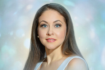 «Сердце бьётся в закрытую дверь». Алёна Петровская выпустила пронзительную новинку