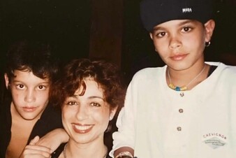 Назад в 90-е: мама Тимати собрала семейный видеоархив с редкими кадрами сыновей