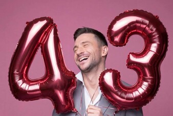 Сергей Лазарев показал, как дети поздравили его с днём рождения